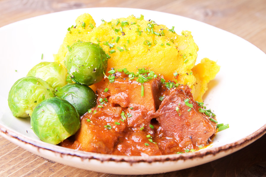 Pompoenstoemp, spruitjes en seitanstoverij