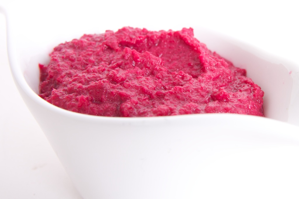 Hummus met rode biet