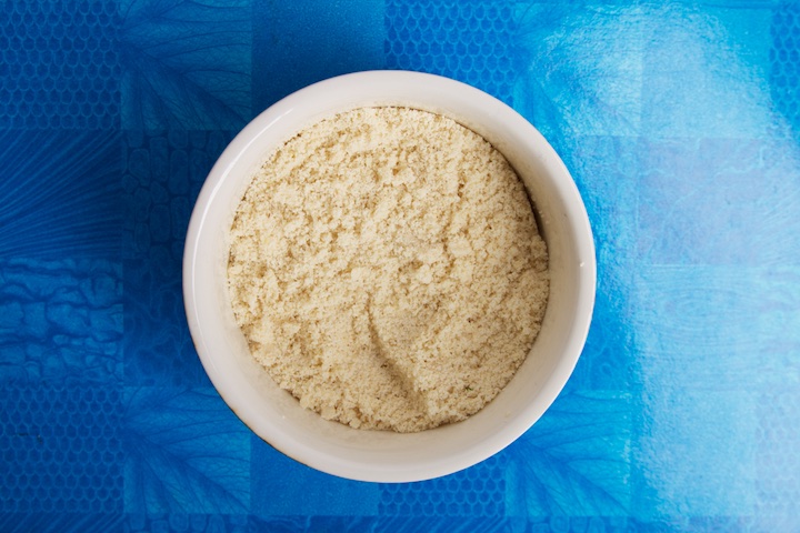 Vegan parmezaan maken met cashewnoten en gistvlokken