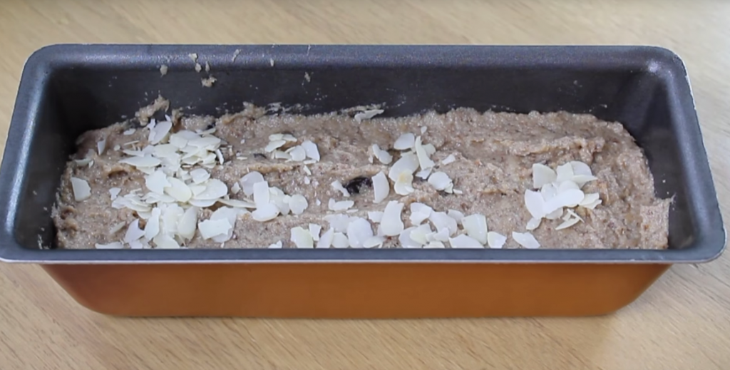 Bananenbrood in bakvorm