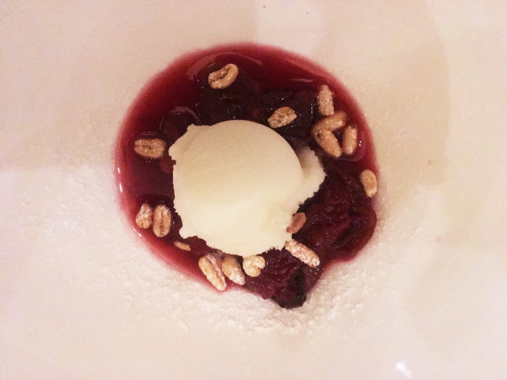 Citroensorbet met pruimen en geroosterde spelt