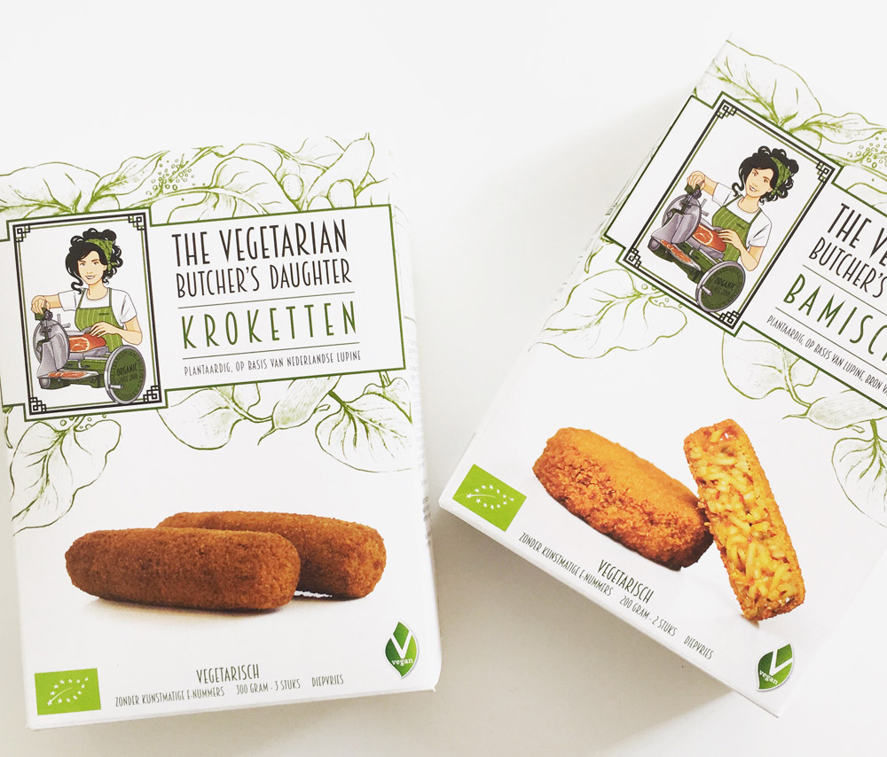Vegan kroket en bamischijf van the vegetarian butcher's daughter