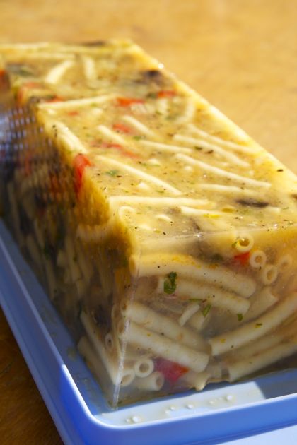 Terrine van paprika, aubergine en macaroni