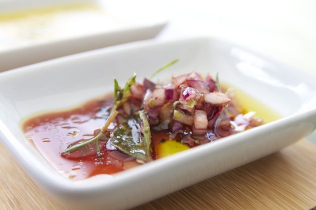 Marinade met rode wijn en kruiden